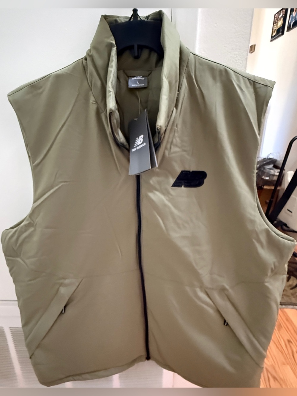 New Balance Men's Water and Wind Resistant Green Tech Vest Size Large NWT